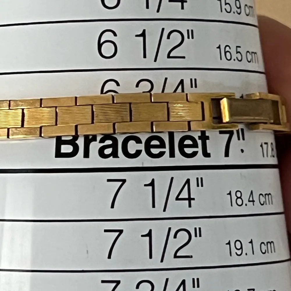 Pierre Vallee Gold Plated Vintage Ladies Watch Black Dial Gold Plated Bracelet - Image 11