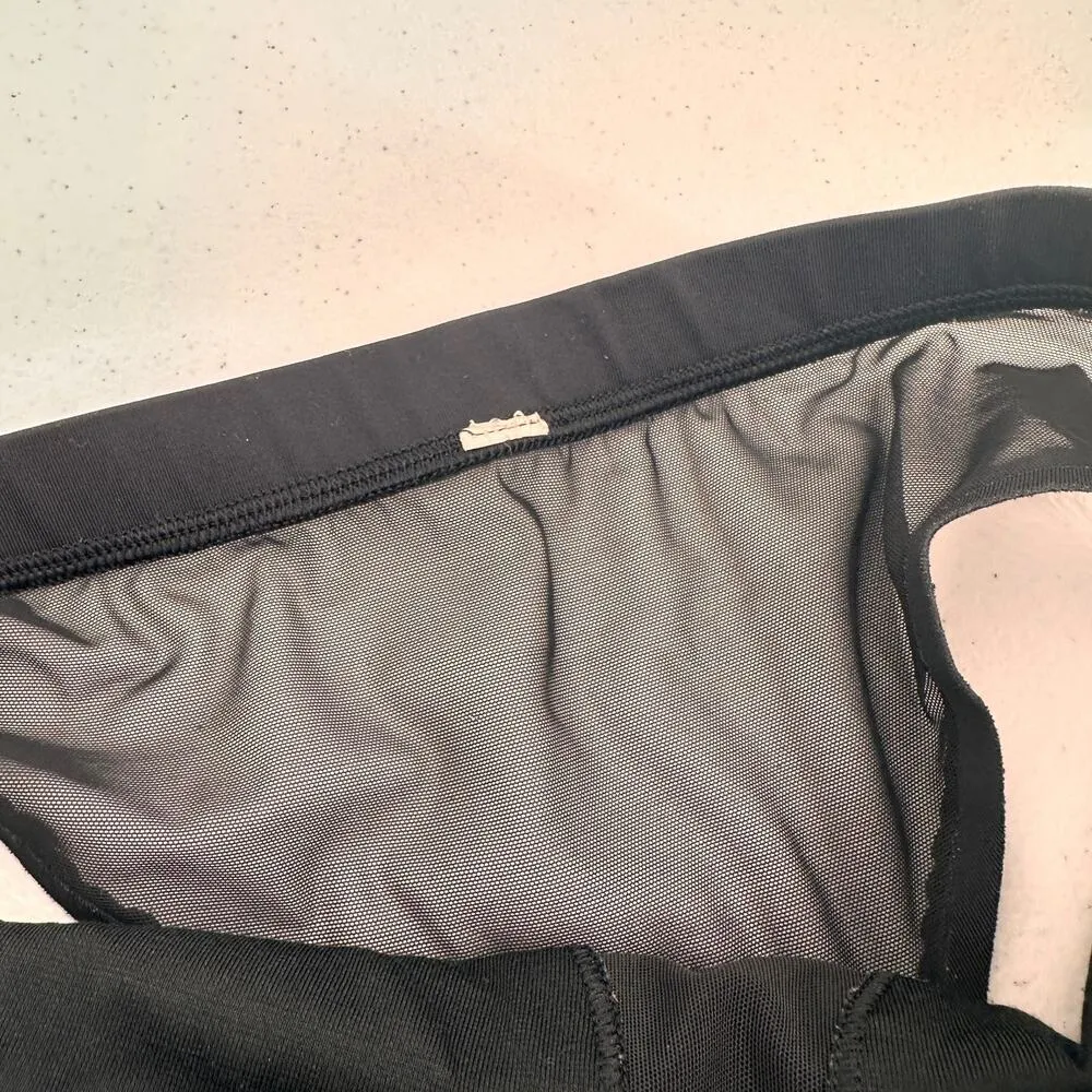 Lululemon Women's Black Smooth Stride Bra Size 4 - Image 7