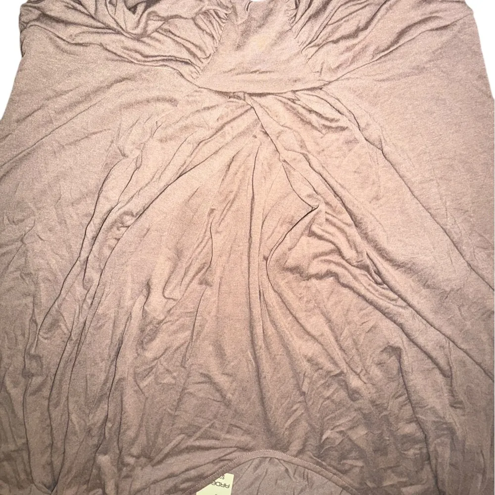 Arden B Mauve Twist Front Short Sleeve Top - Image 3