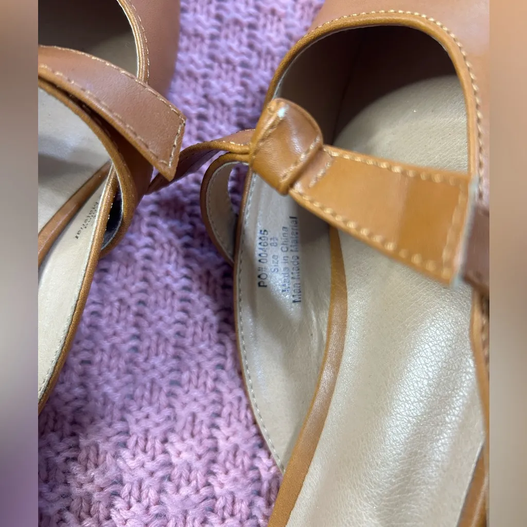 Shoes women . New ,Elegant Brown Mules with Pointed Toe and Low Heel Size 8.5 - Image 11