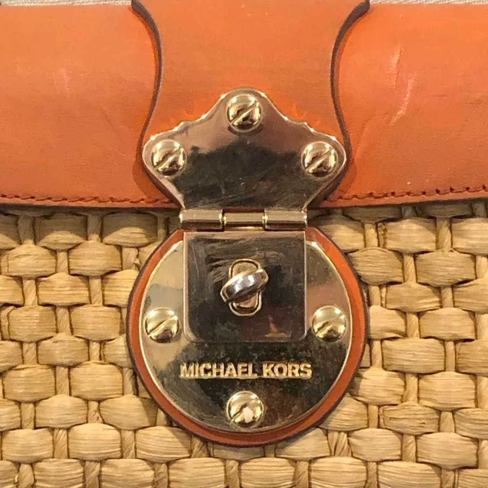 Vintage MICHAEL KORS Rattan Leather Clutch Gold Turn Lock Chain & Leather Strap - Image 2