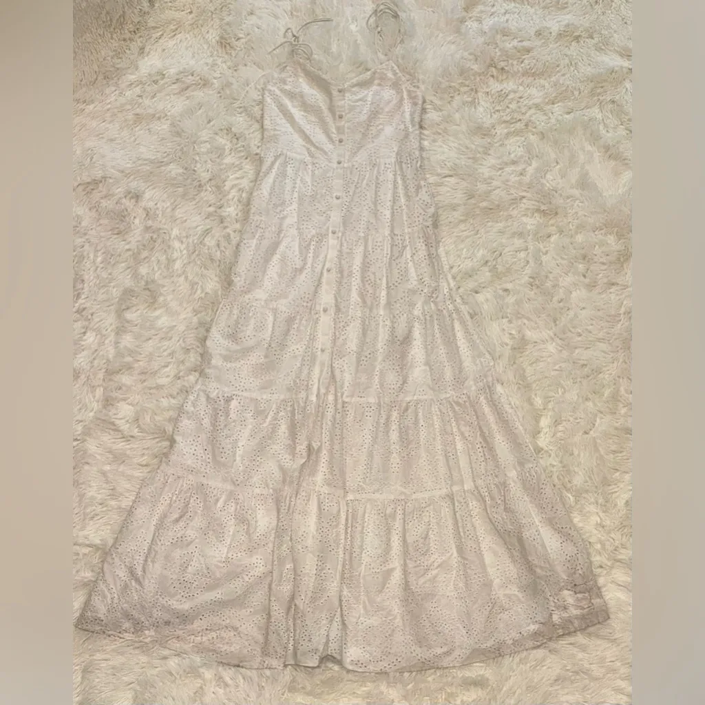 Alice+Olivia SHANTELLA TIERED BUTTON FRONT MAXI DRESS in Off White - Image 3