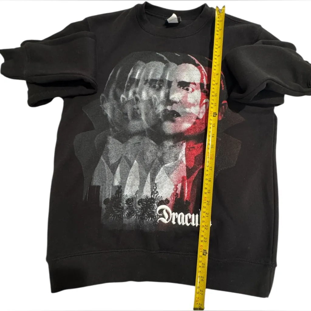 Preloved! Universal Studios Universal Monsters Dracula Sweater Black Size M - Image 8