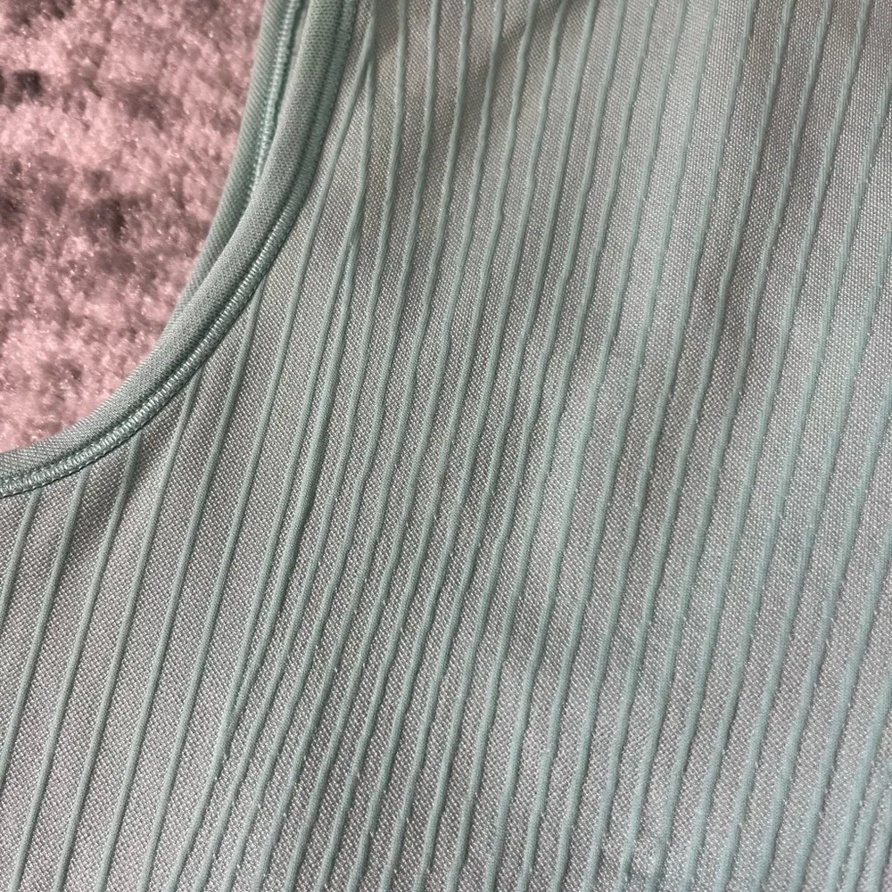 Lululemon Ebb to Street Cropped Tank Top - Image 5