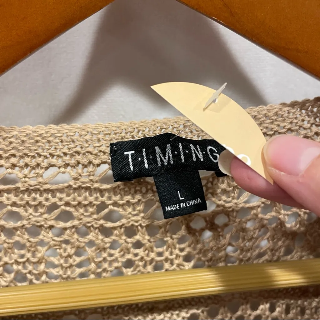 Cute tan crochet boho gathered adjustable tie front v-neck lightweight sweater - Image 11