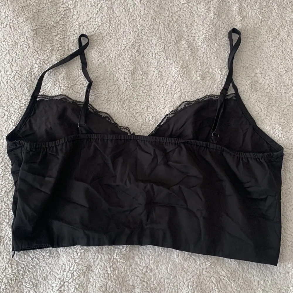 Princess Polly | Old School Love Crop - Image 7