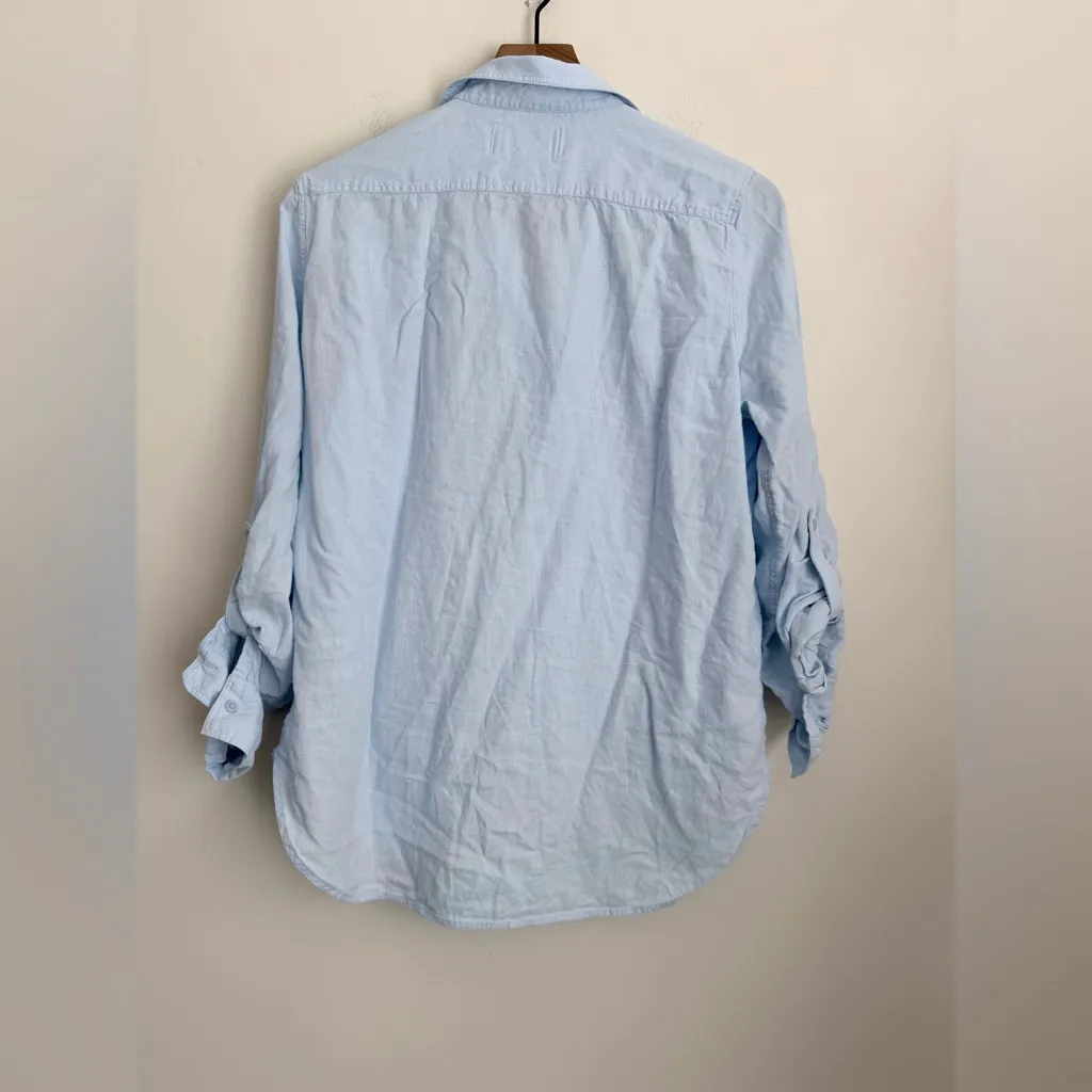 Aritzia Babaton light blue linen blend utility button up shirt flap pockets S - Image 5