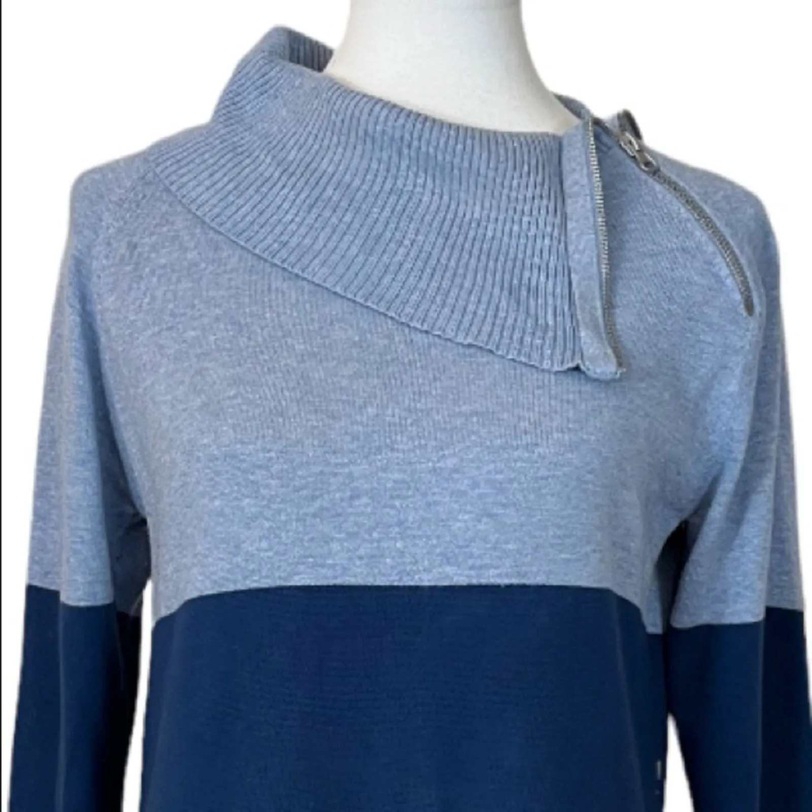 Jeanne Pierre Women's Tunic Sweater Folded Zip Cowl Neck Blue Color Block Size M - Image 7