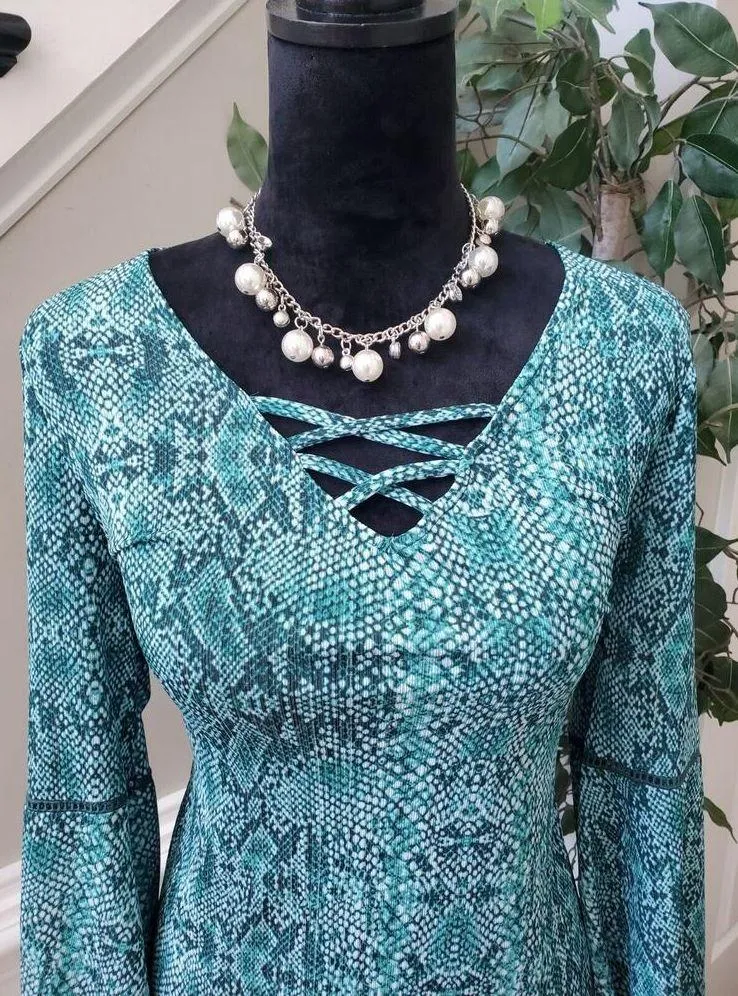 Dana Buchman Women's Green Polyester V-Neck Long Sleeve Top Blouse Size Small - Image 2