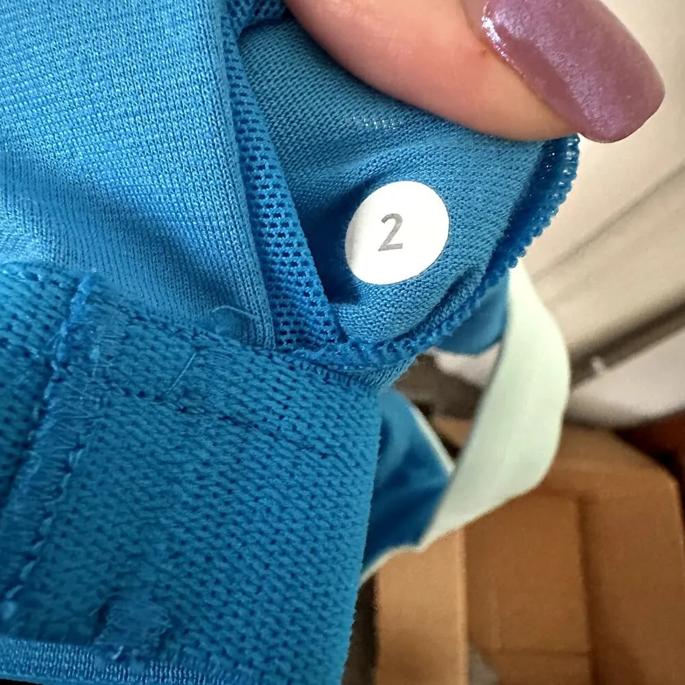 Lululemon Run Mile A Minute Blue Tank Top Sz 2 - Image 4