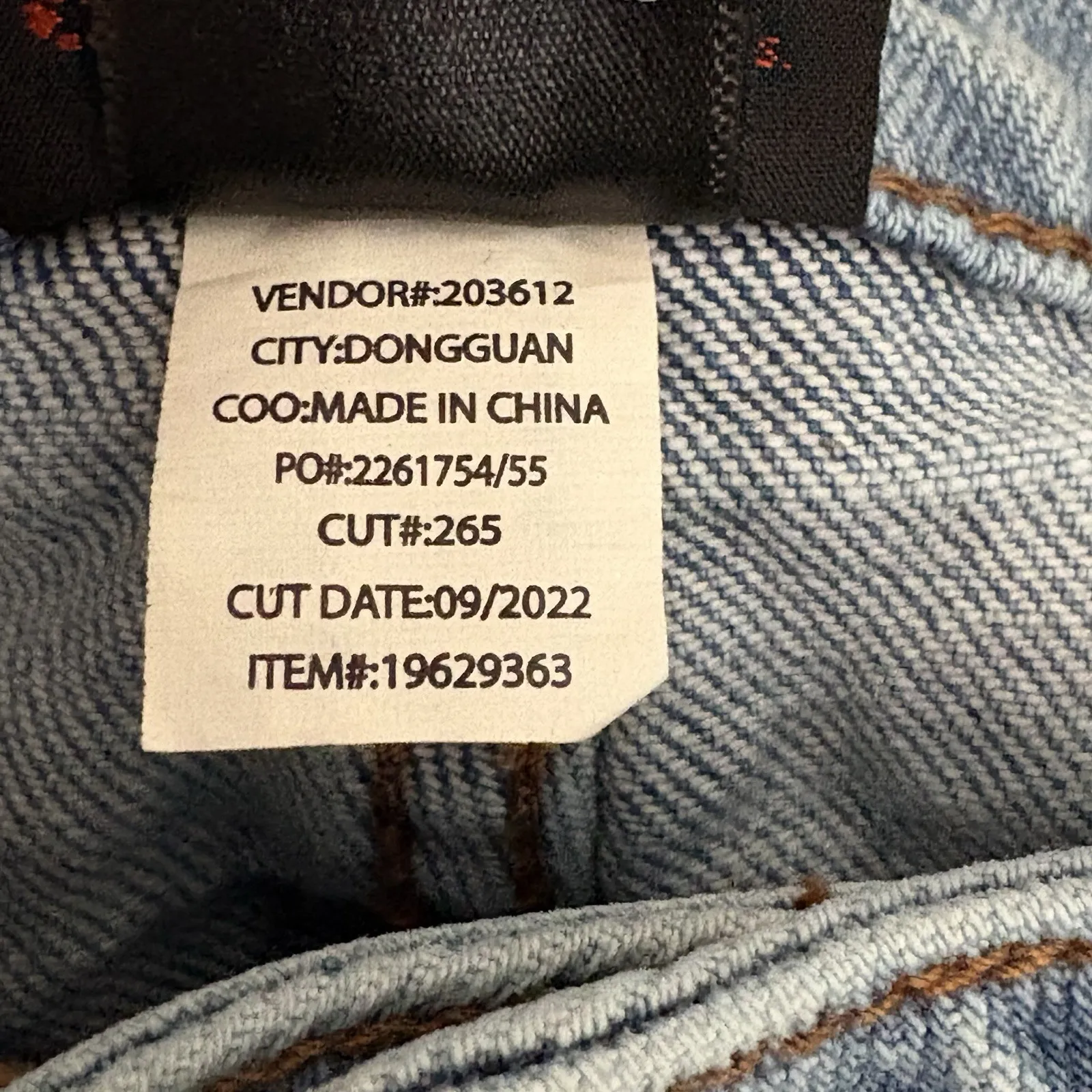 Sanrio Hello Kitty and Friends High Rise  Jeans Light Wash size 11 (32x29.5) - Image 8