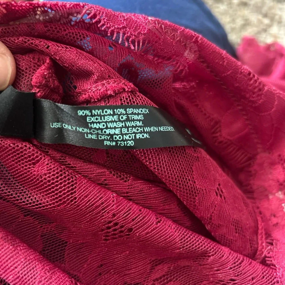 Fredrick’s Of Hollywood Deep Red Off Shoulder Nighty NWT - Image 6