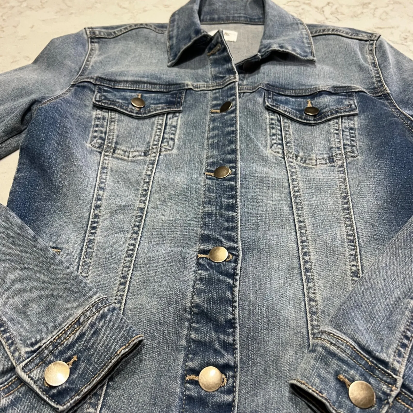 NWOT Amalli Talli Women's Denim Jean Jacket Small Tall Classic Style Blue Size undefined - Image 3