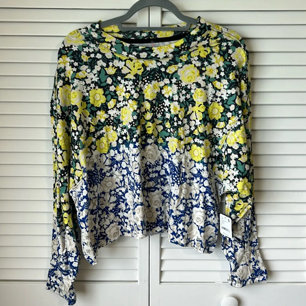 FP Movement Free People Inspire Printed Layer Faded Poppy Black Small NWT Blue - Image 4