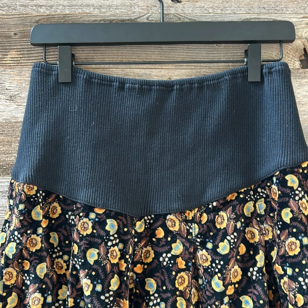 Free People Velvet Floral Elastic Waist Skirt Size 4 - Image 4