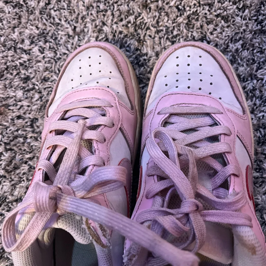 Nike Pastel Pink and White Low-Tops - Image 4