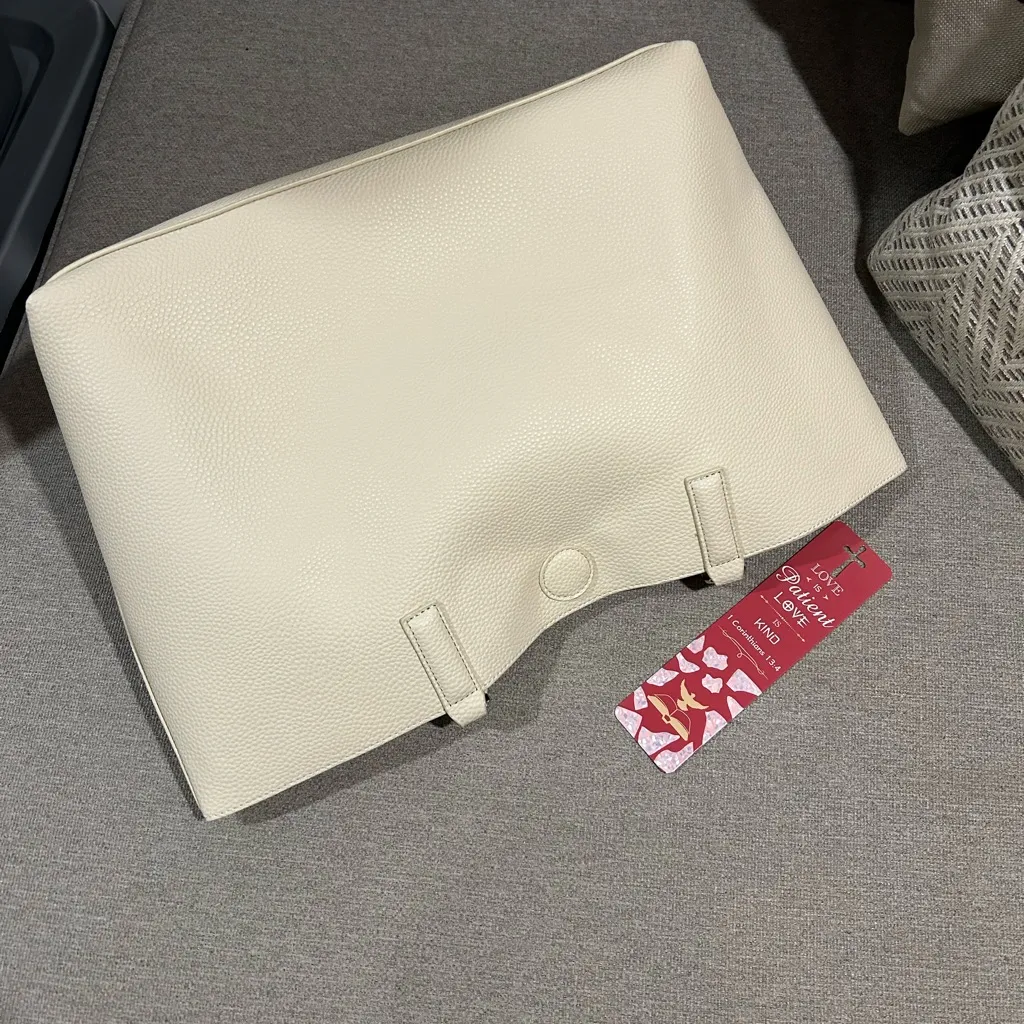 Elegant Cream Pebbled Tote Bag NWOT - Image 9