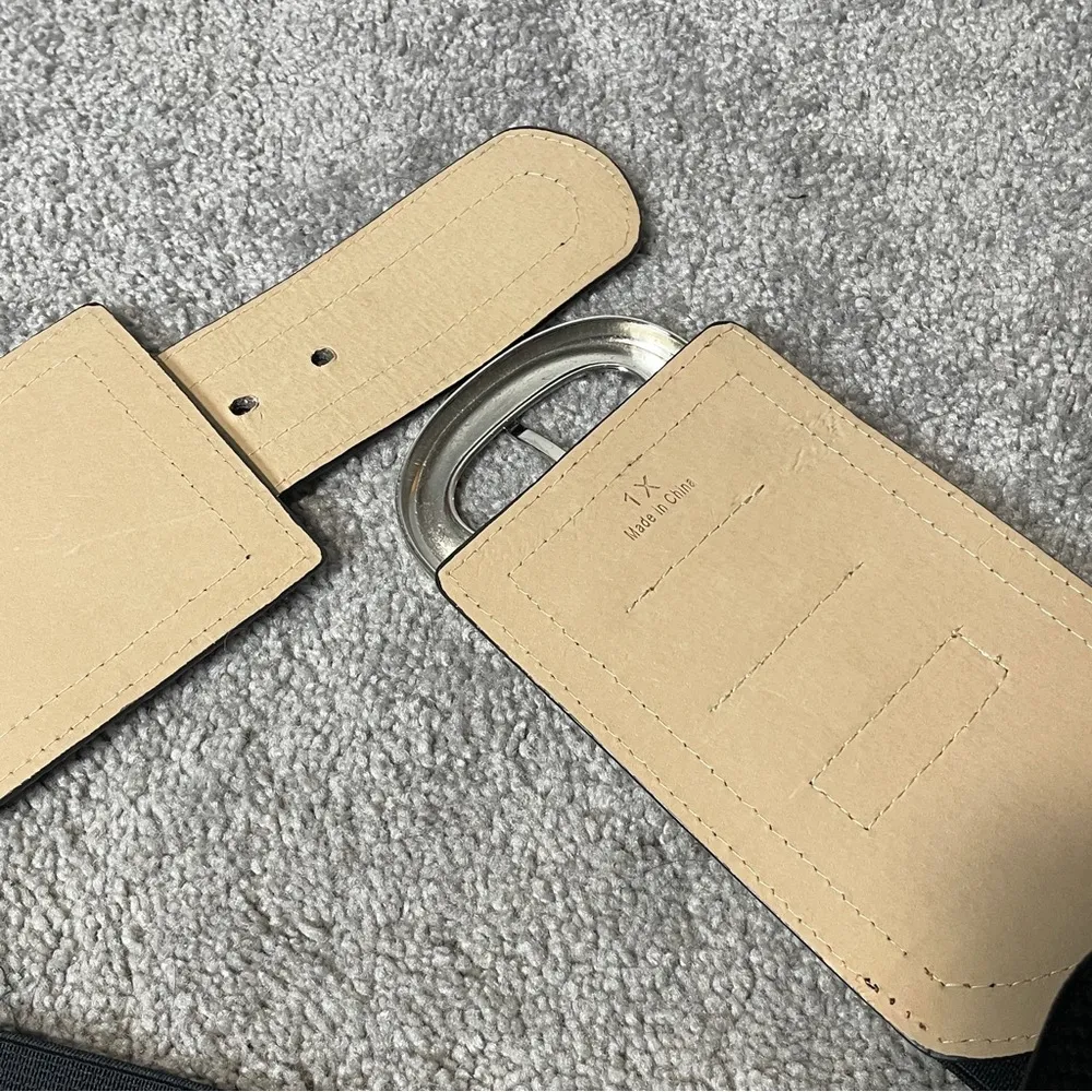 Black Faux Snake Skin Wide Elastic Waist Belt size 1X Gray - Image 5