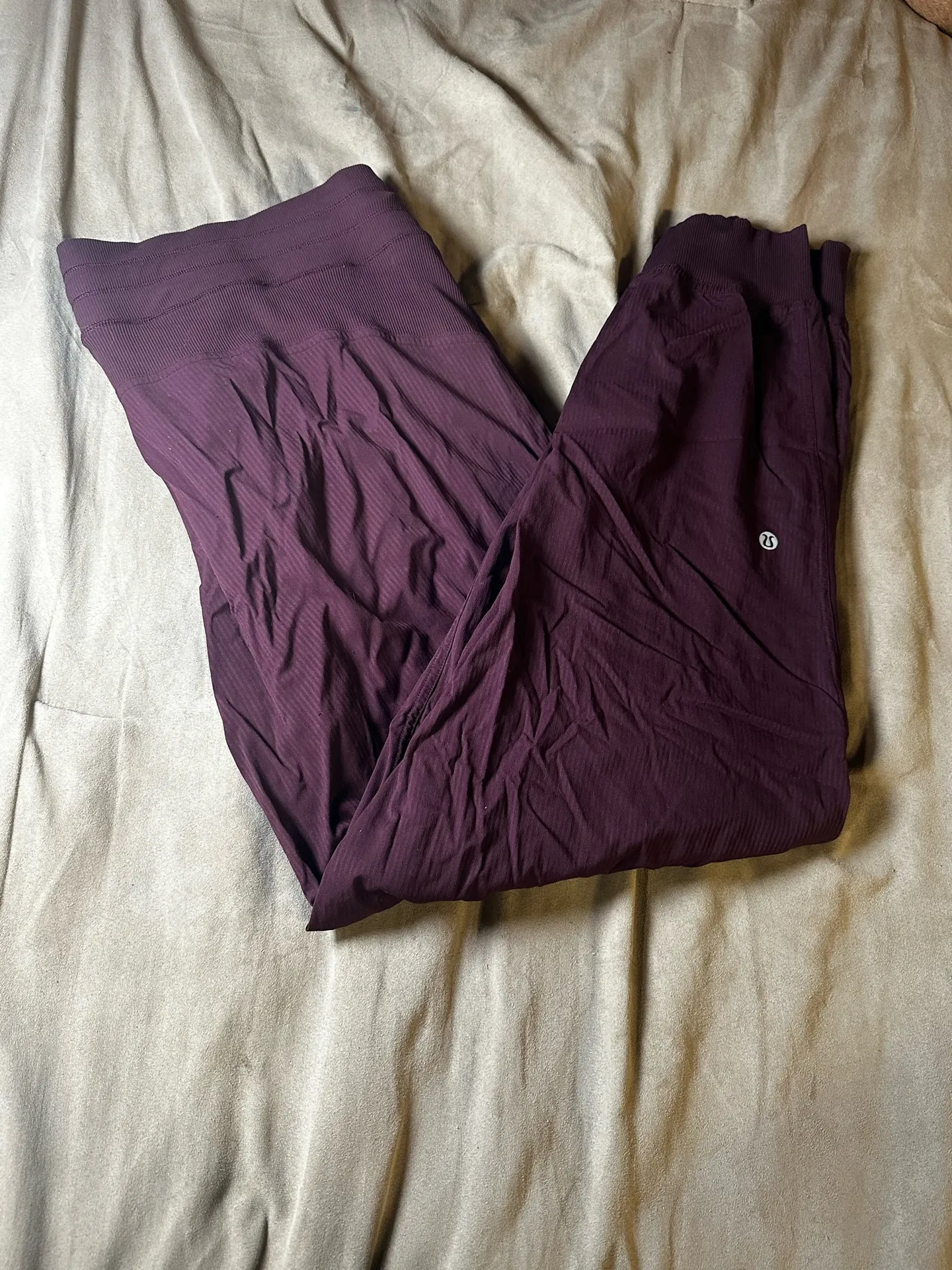 Size 16 women’s lululemon dance studio - Image 3
