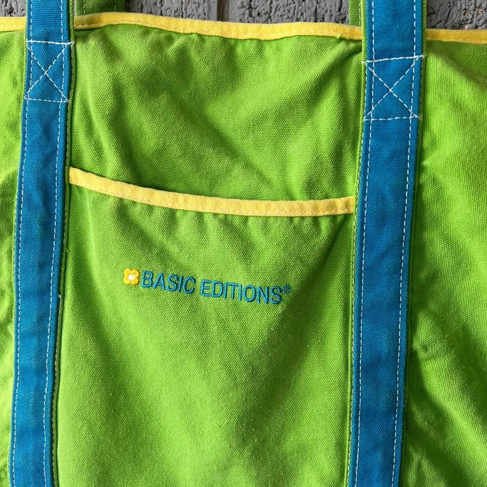 Vintage Basic Editions Boat and Tote Bag Green - Image 3