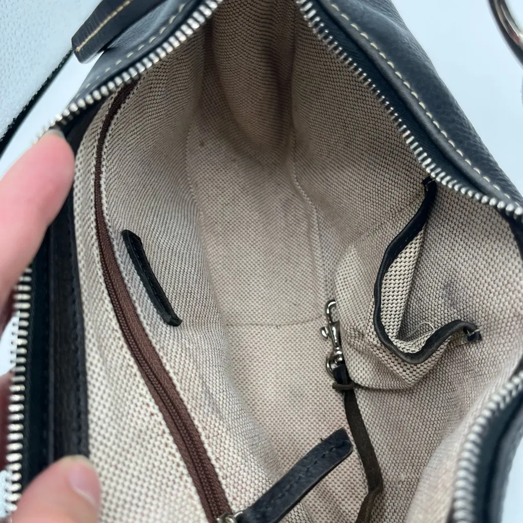 Dooney and bourke leather shoulder bag - Image 12