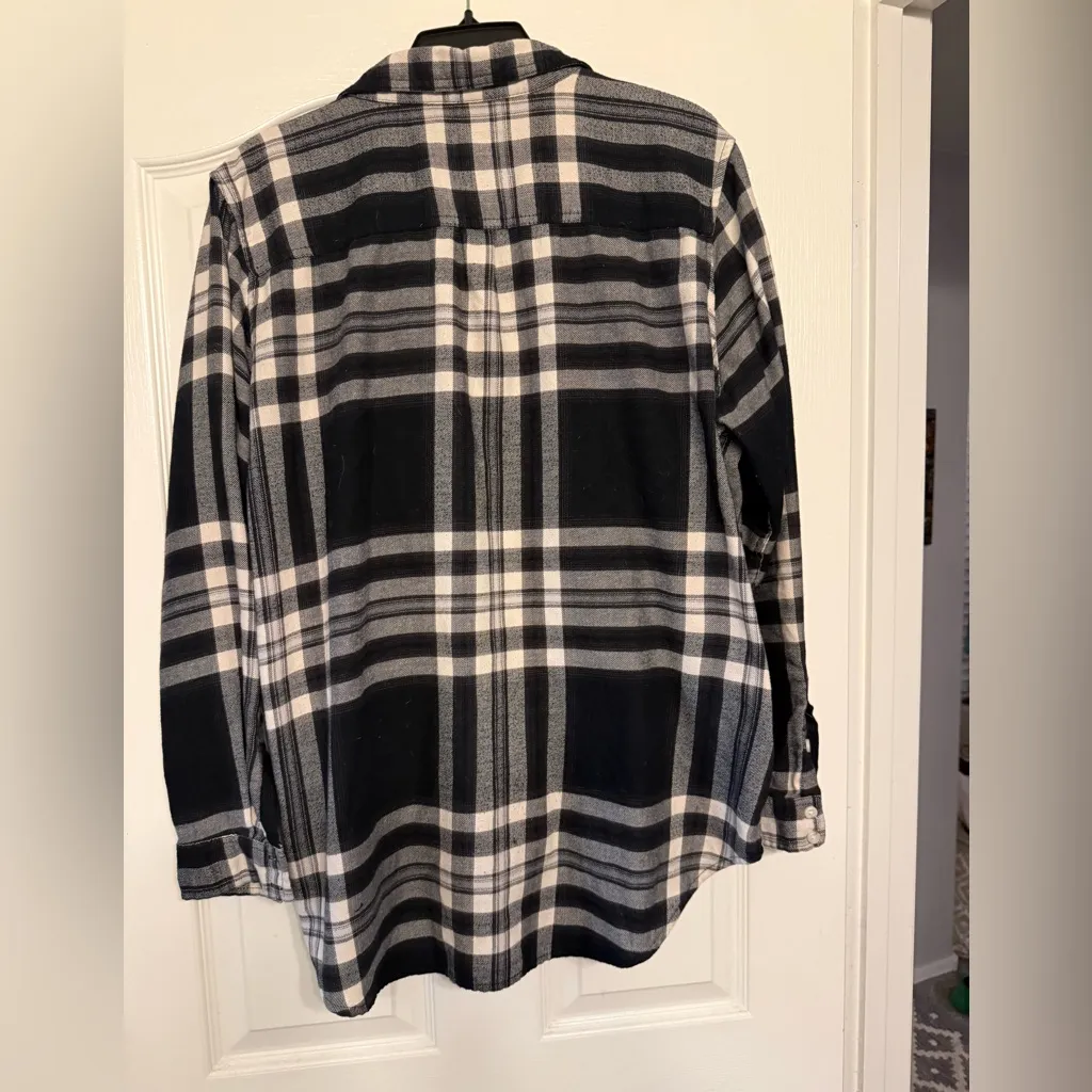 Comfy Mossimo Boyfriend Fit Size XL Flannel Black, White, Gray Plaid Black - Image 12