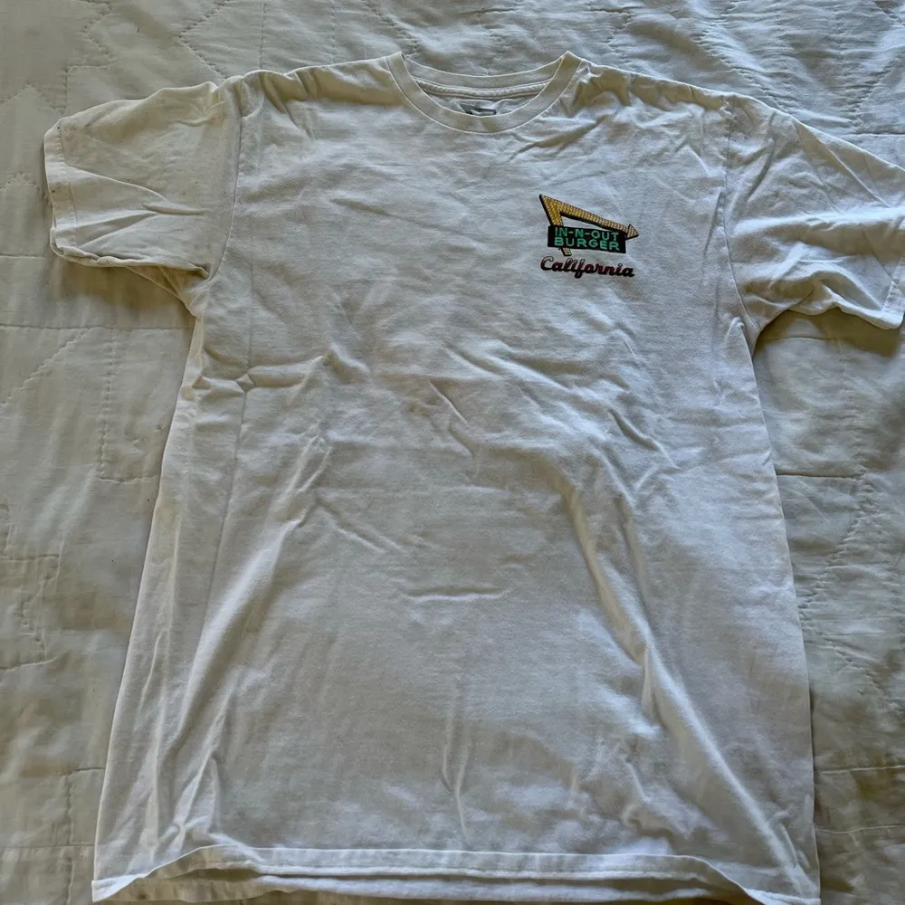Vintage CA In N Out Burger white T shirt Size M - Image 2