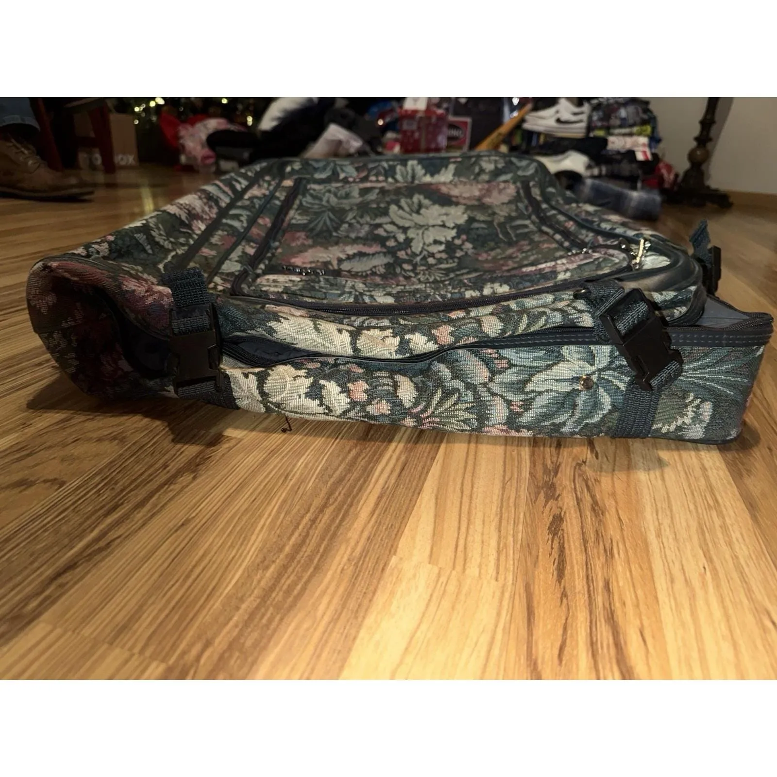 VTG Atlantic Suitcase Tapestry Green Floral Wheeled Rolling Wardrobe Rare USA - Image 6