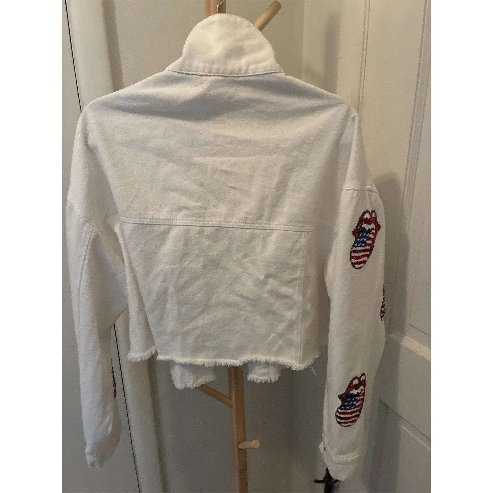 Fantastic Fawn Women’s White Denim Jacket Rolling Stones Sequin Patches Large - Image 5