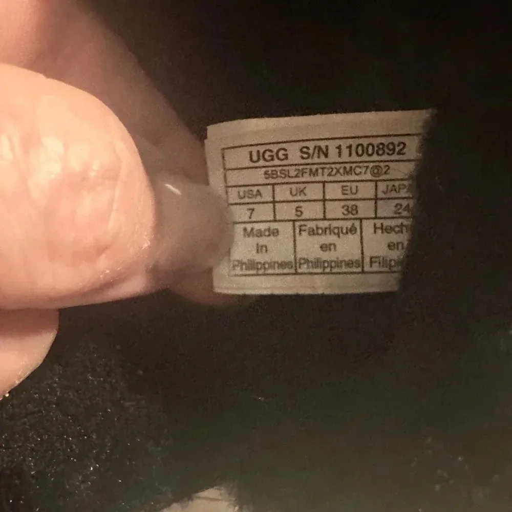 UGG Cozette Slippers Women’s Size 7 Black House Indoor Shoes - Image 12