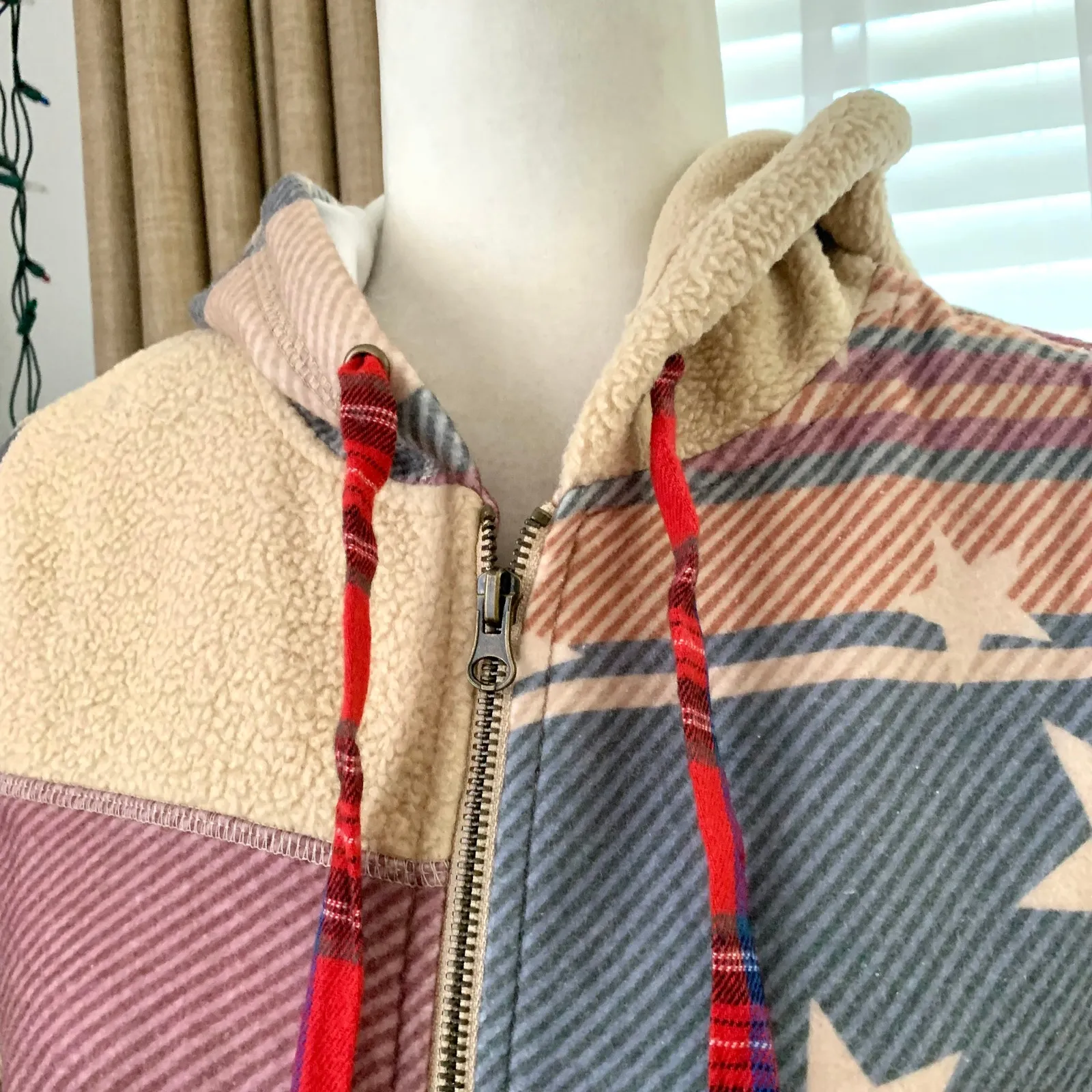 Urban Outfitters BDG Hunter Patchwork Fleece Zip Up Hoodie Sweatshirt in Neutral - Image 6