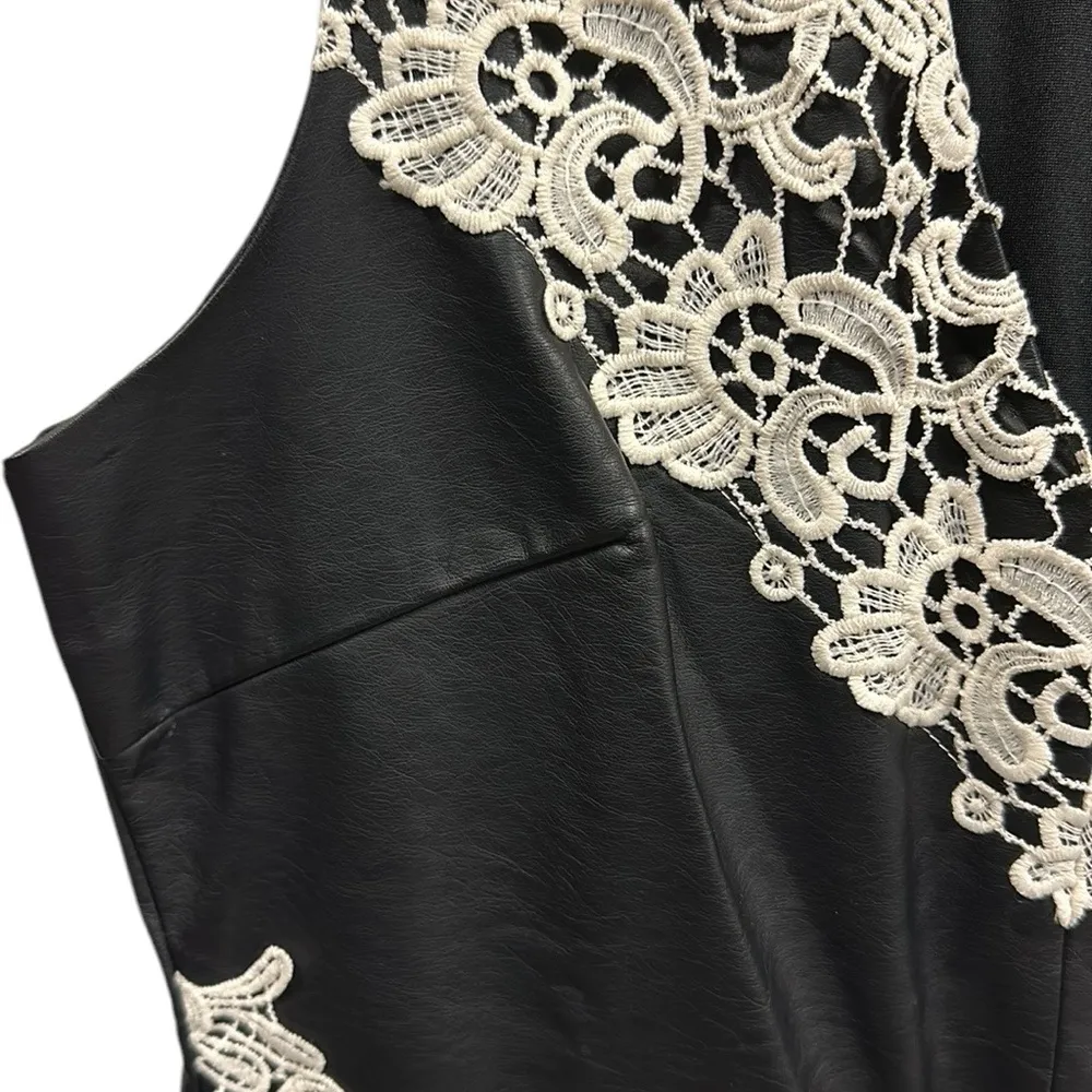 Venus Black Leather and Lace Sleeveless Lined V Neck Vest Tank Top Womens 12 - Image 5