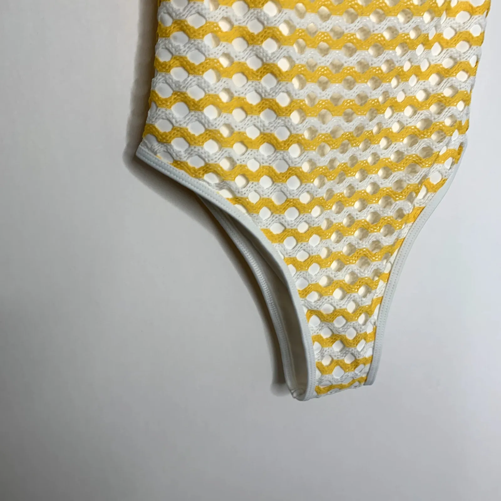 Ellejay Crochet Knit Swimsuit Womens New Yellow Size Small - Image 2