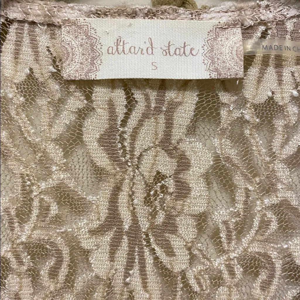 Altar’d state Lace and Faux Fur Vest Y2K size small - Image 3