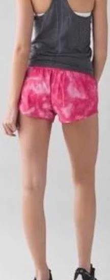 Lululemon Hotty Toddy Shorts - Image 4