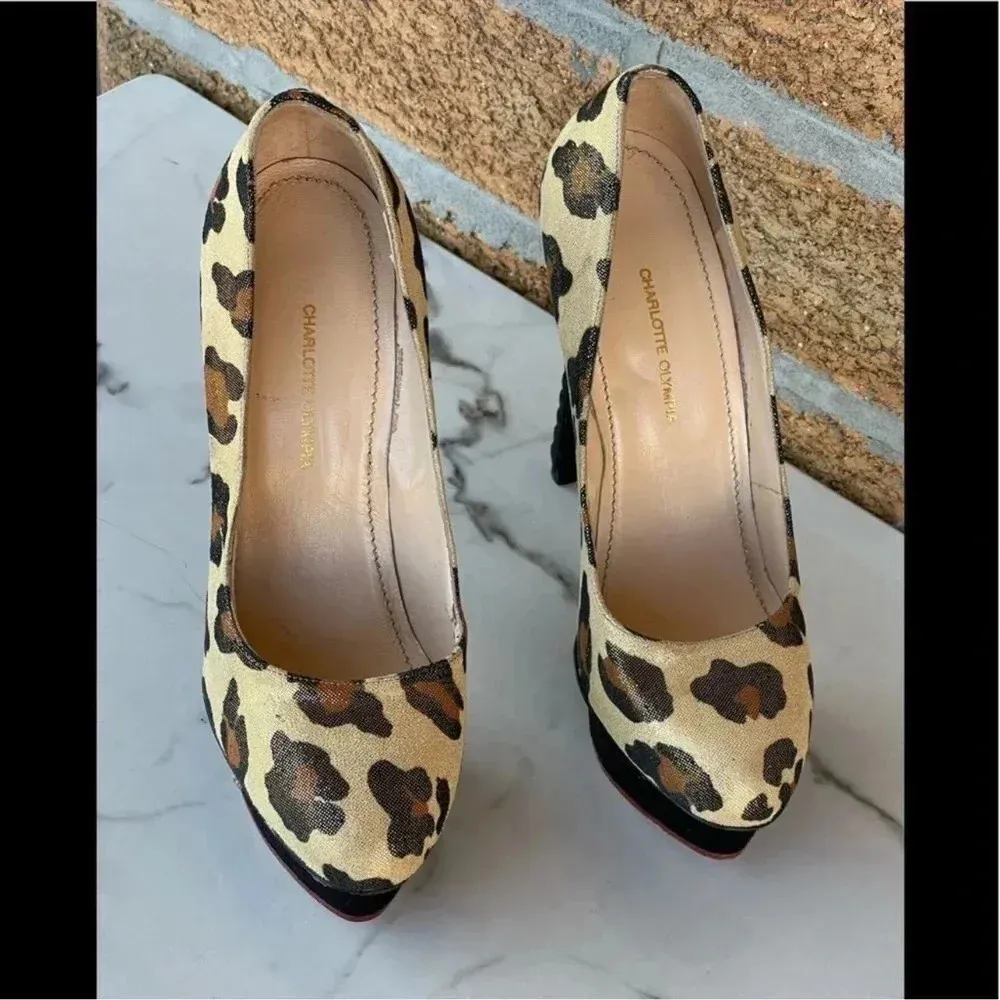 Charlotte Olympia Dolly Leopard Beige Gold
Black Figure Heel Platform Pump 37.5 - Image 2