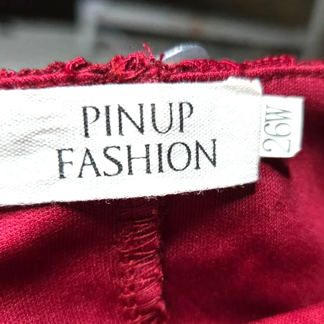 Pinup Fashion Laced V - Image 3