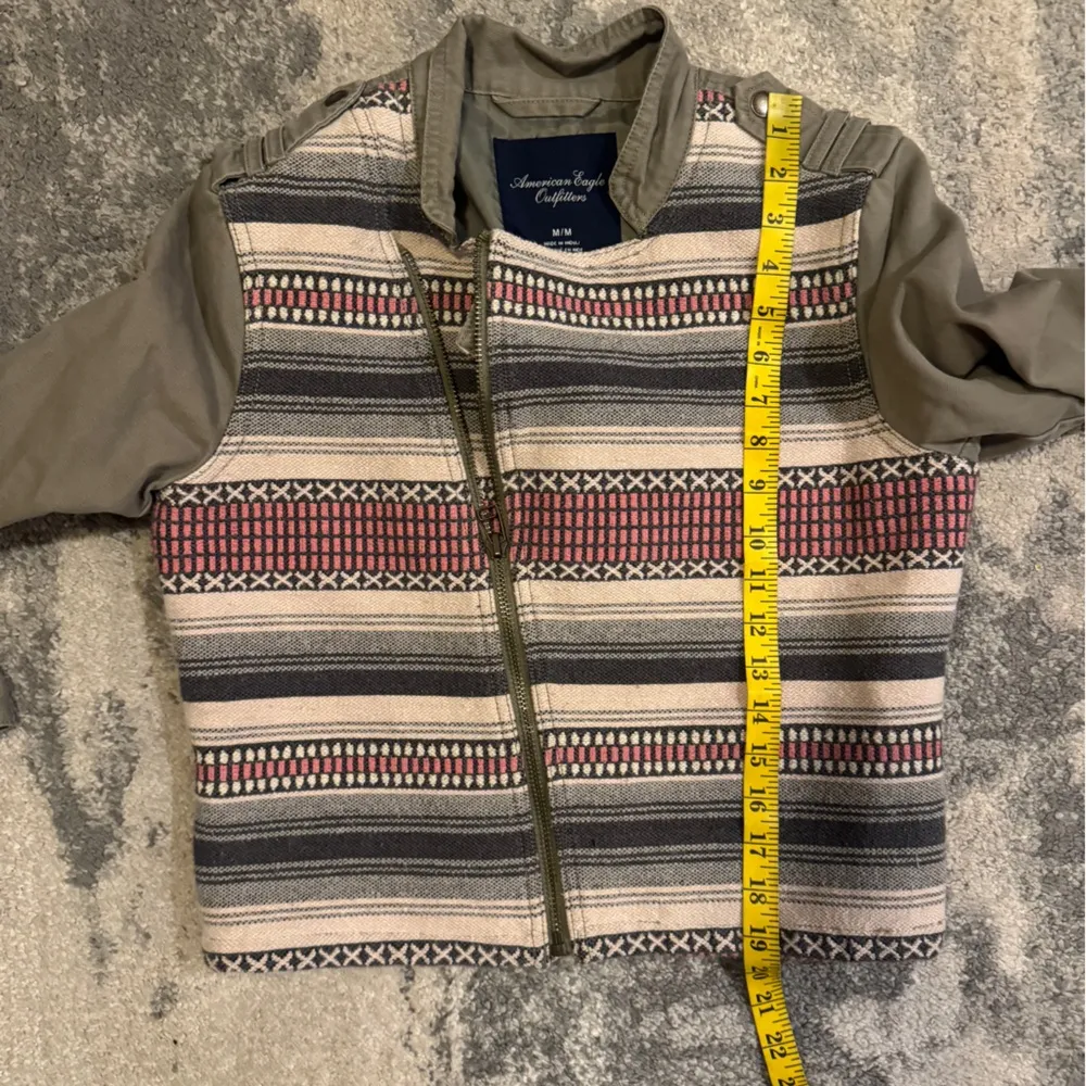 Women’s American Eagle Cropped  Multi-Color Jacket - Image 6