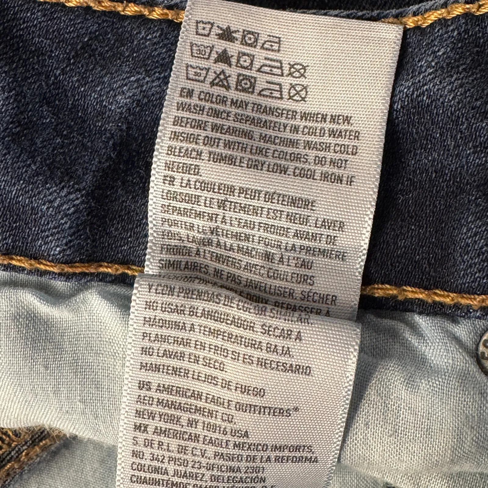 American Eagle SZ 0 MIDI Jean Shorts Cuffed Super Stretch Low-Rise Whiskered - Image 8