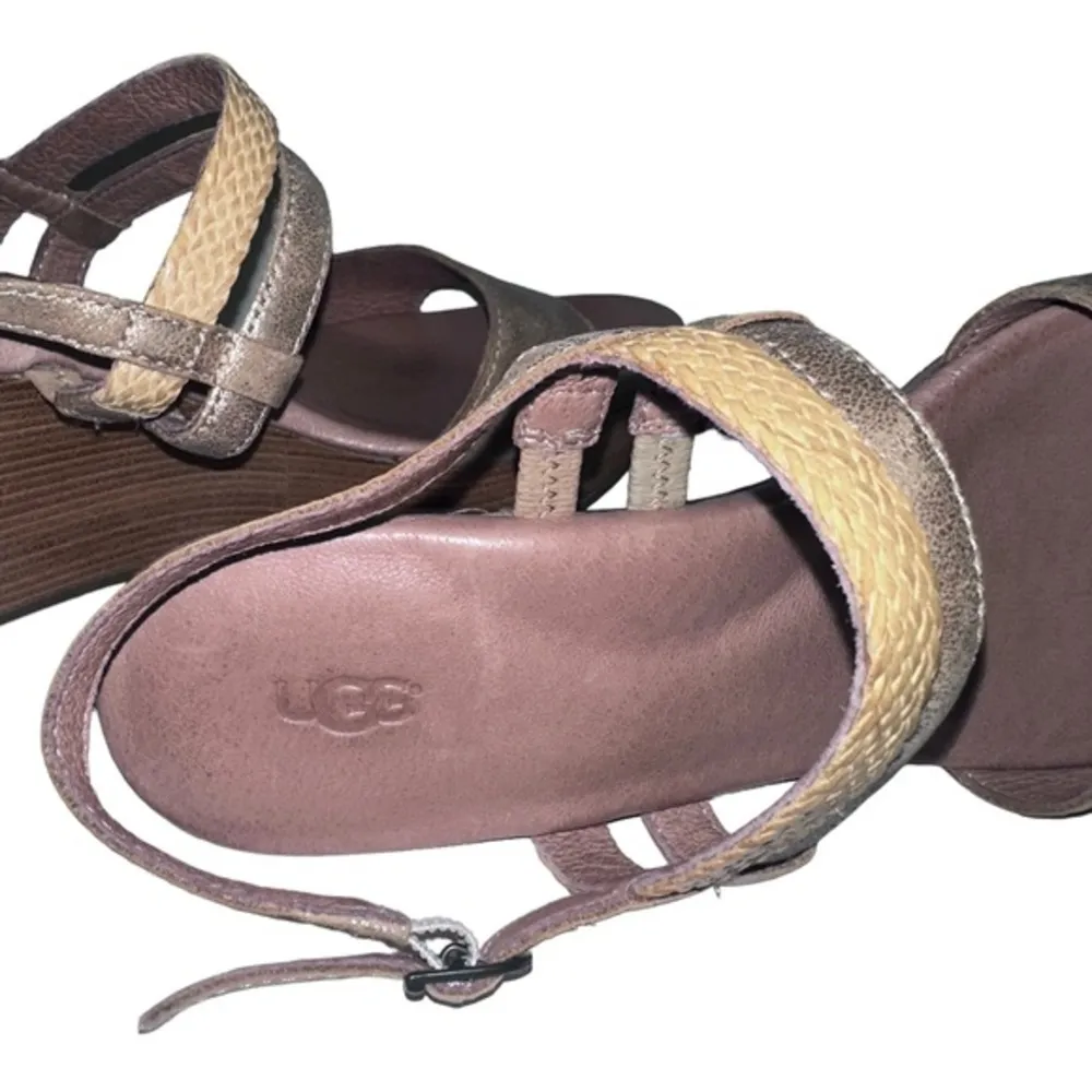 Ugg Australia Lira Gold Washed‎ Leather Wedge Sandals size 8 - Image 4