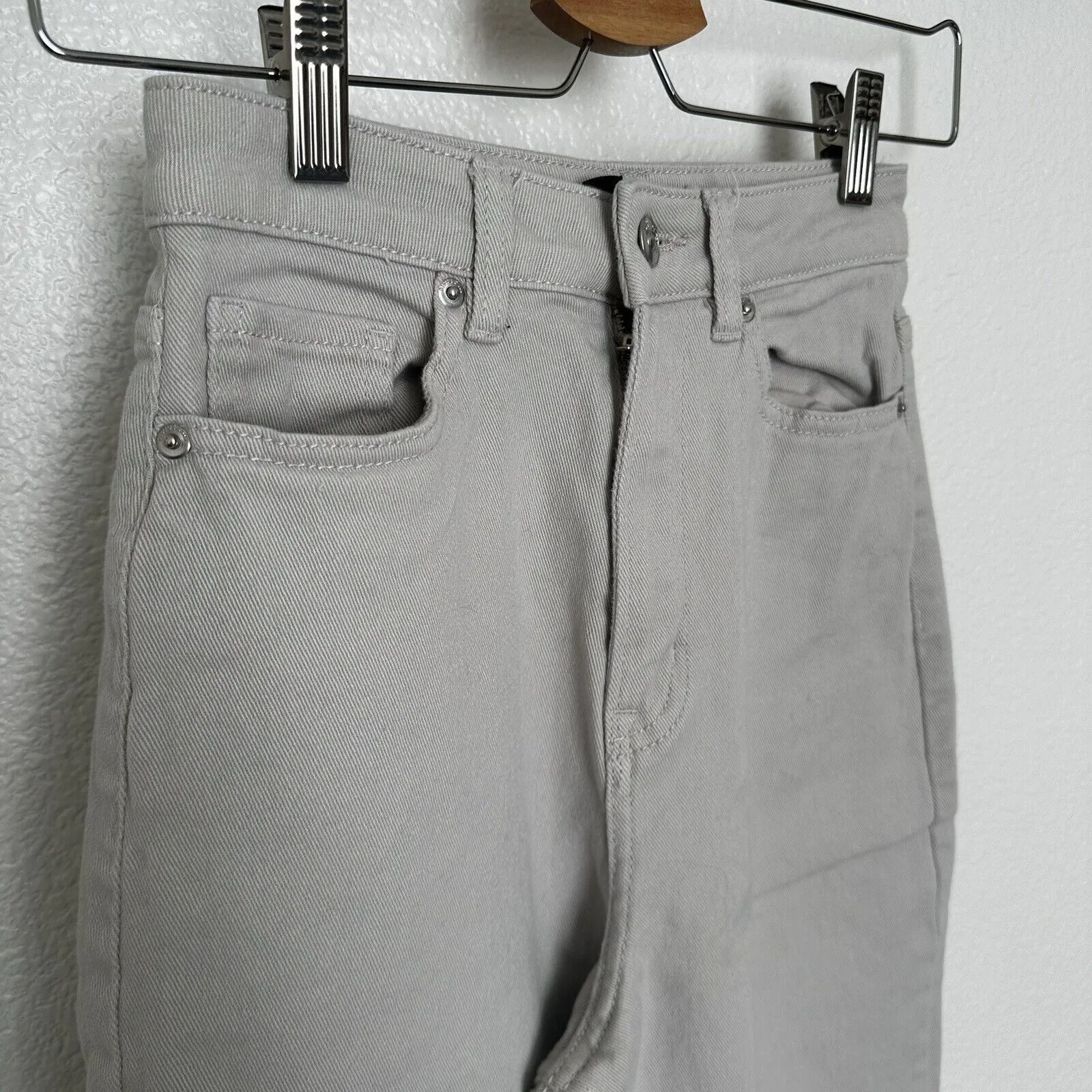 Divided Women's  Jeans Beige Relaxed Baggy - Image 5