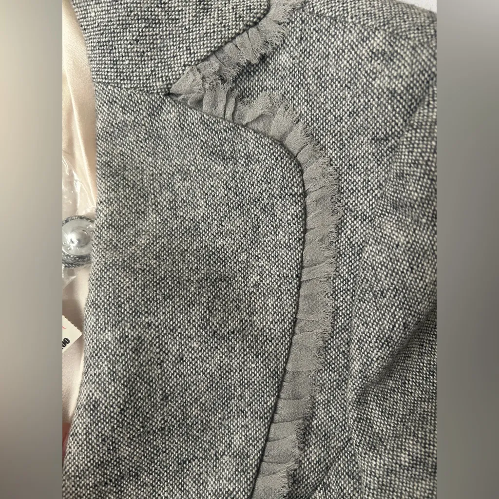 NWT White House Black Market Grey Blazer Size 14 - Image 4