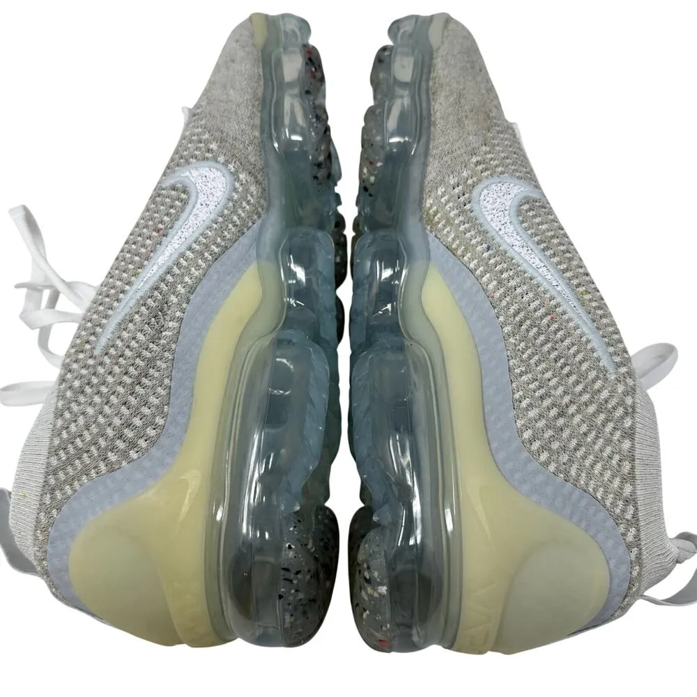 Nike VaporMax 2021 Flyknit White Pure Platinum DC4112-100 Women’s size 9 - Image 4