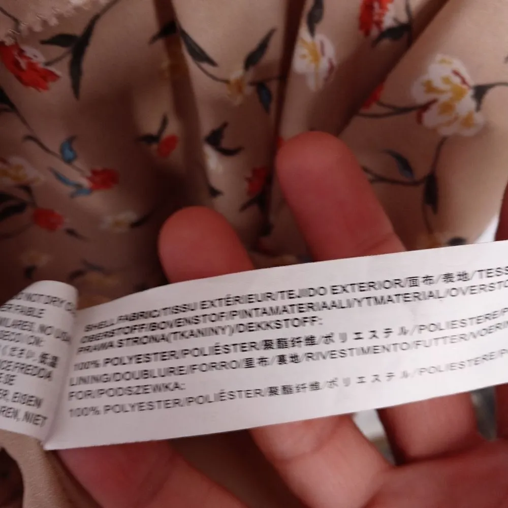 J.O.A floral dress size large - Image 7