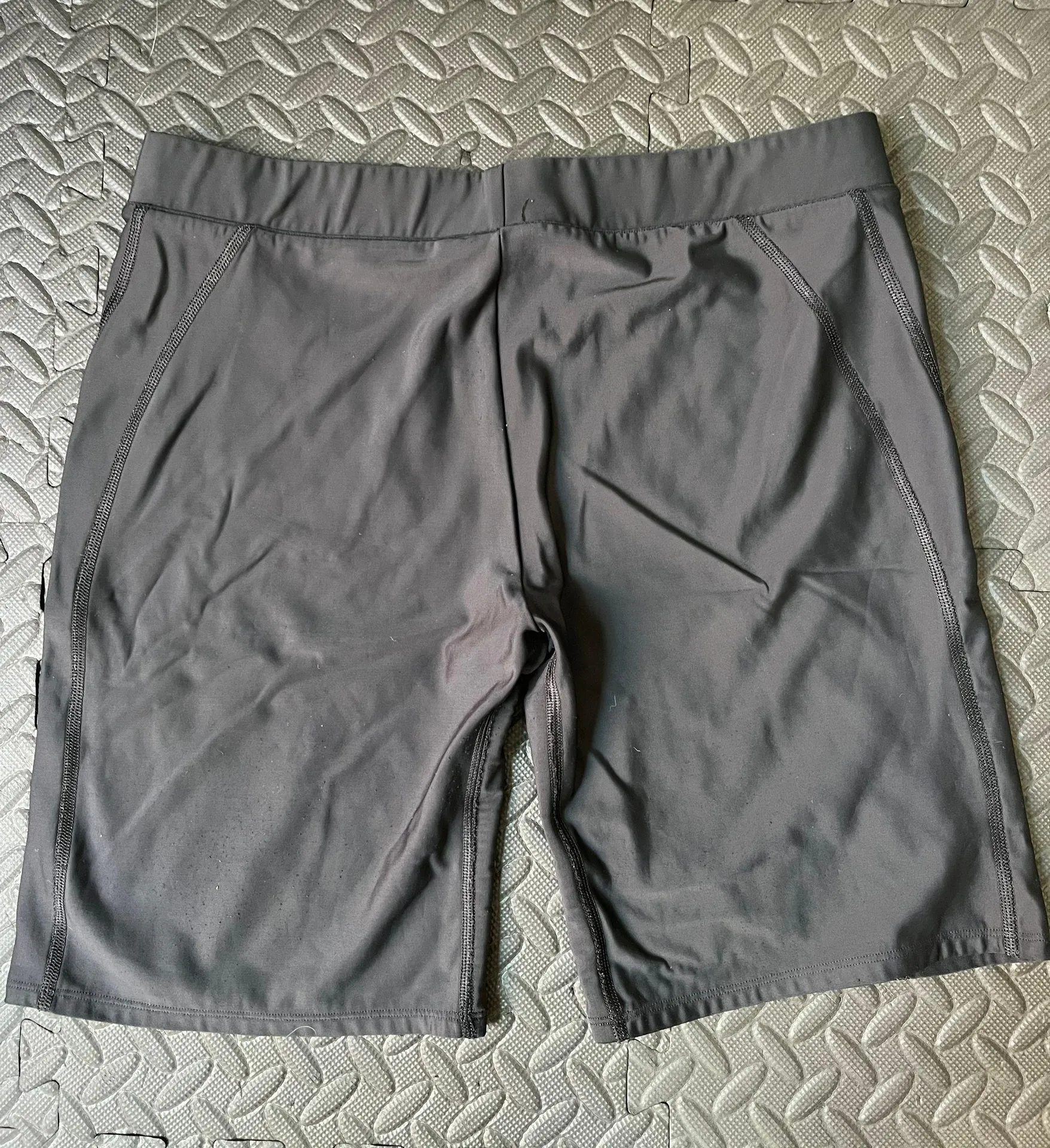 Under Armour UA Compression Biker Shorts - Image 2