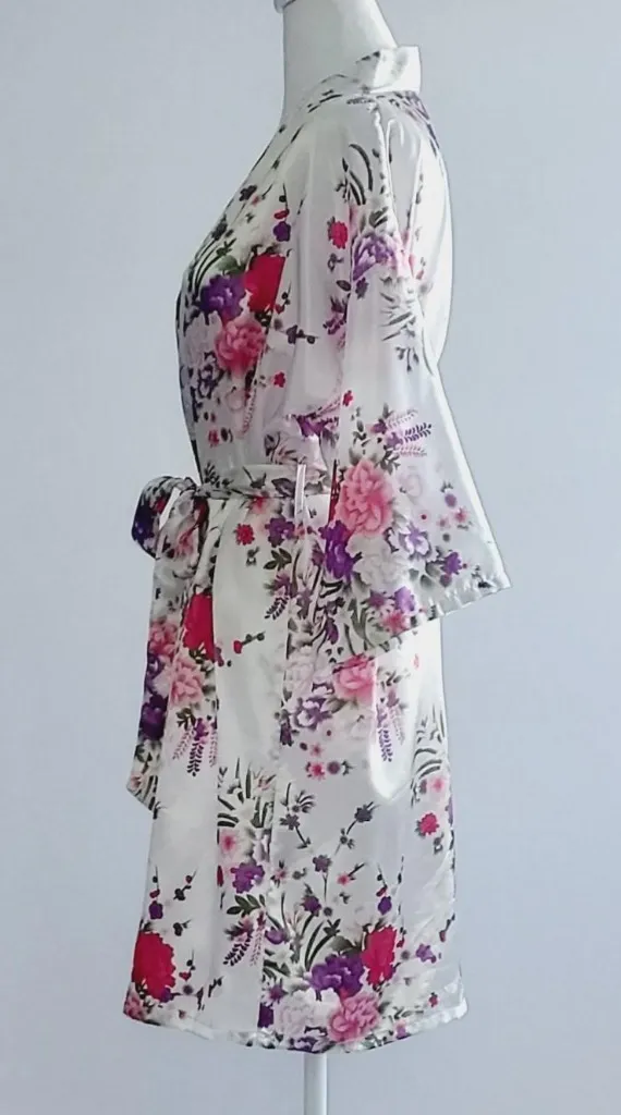 Silky Satin Robe Floral Pattern Kimono Short White Size Small - Image 3