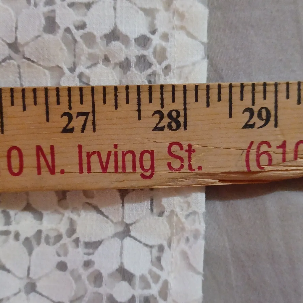 Alfred Dunner womens 14 cotton blend crochet floral creme button up shirt - Image 4