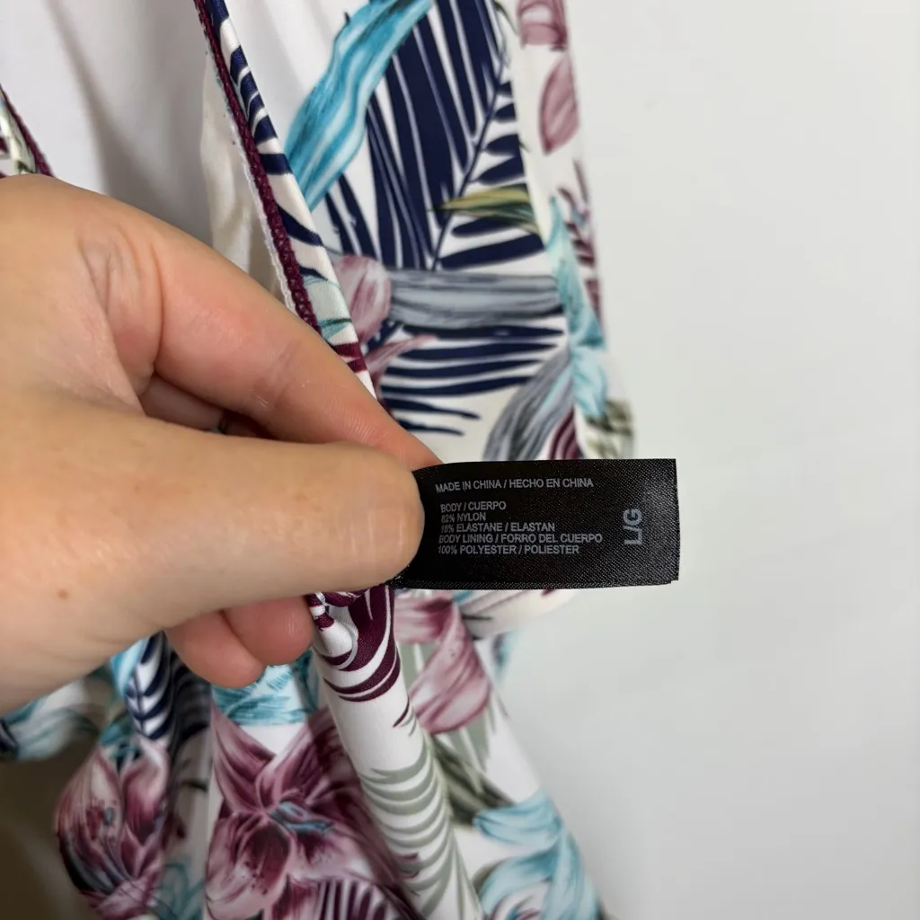 Hurley Floral One Piece Swimsuit Size Large - Image 12