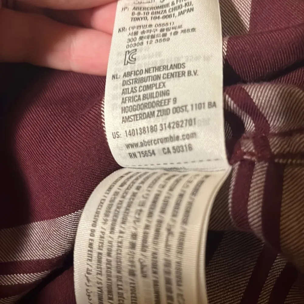 Abercrombie & Fitch XS Flannel-Style Burgundy and White Plaid Top - Image 9