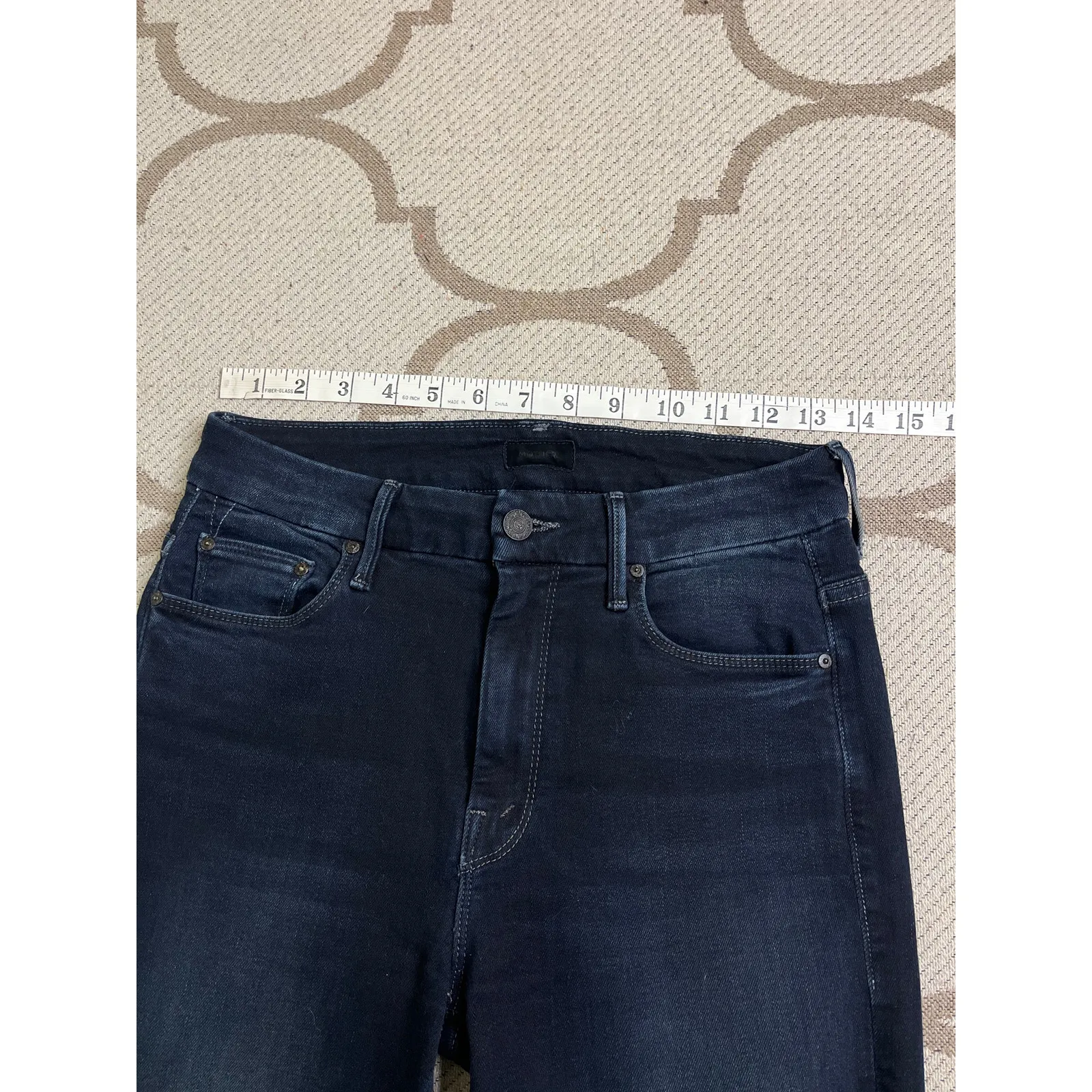MOTHER High Waisted Looker Ankle Fray Last Call Jeans, size 25 Blue - Image 6